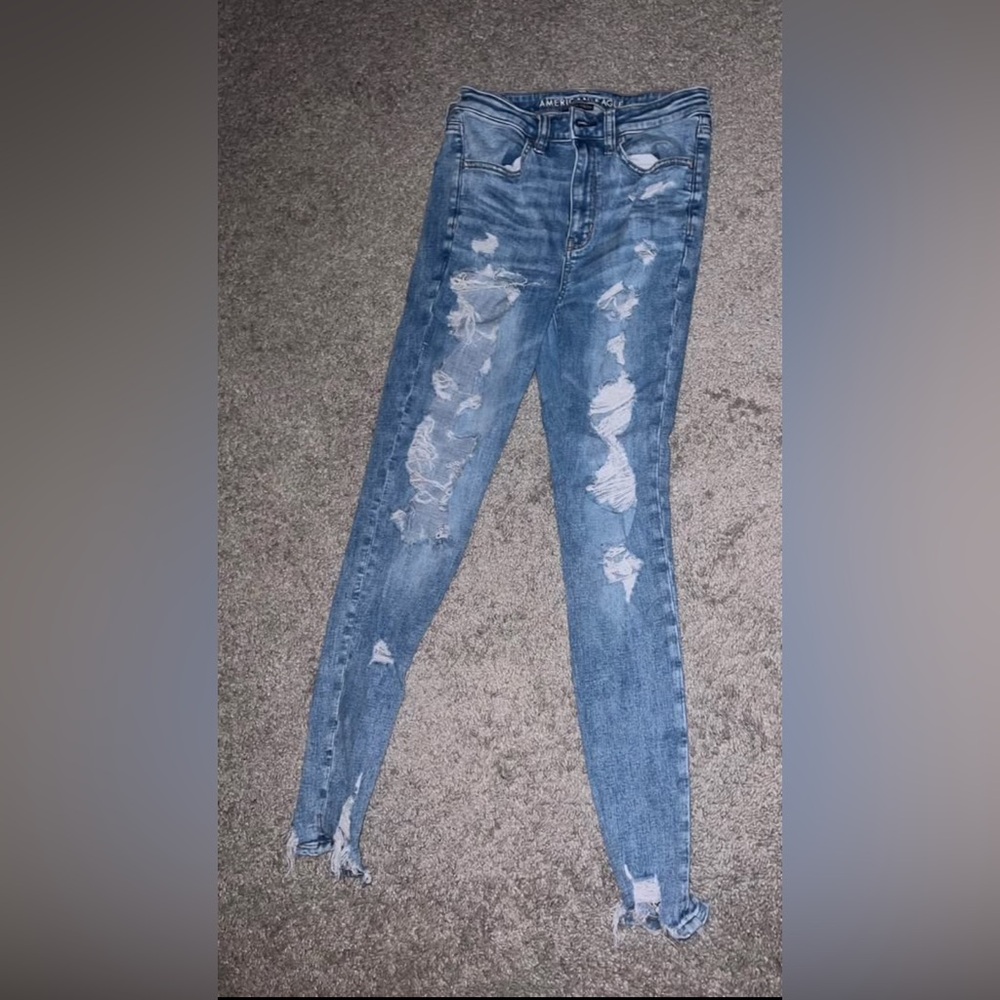 American Eagle Outfitters Light Blue Distressed Skinny Jeans